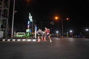 BIB: 
                            <button type="button" onclick="openModal(22966487)" class="btn btn-primary btn-sm float-right btn-popup" data-toggle="modal" data-target=".modal-high-quality">
                        <i class="fas fa-shopping-cart"></i> Add to Cart
                    </button>
                                            <button type="button" onclick="isThisMe(22966487, true)" class="btn btn-success btn-sm float-right btn-popup btn-isme hidden" data-toggle="tooltip" data-placement="bottom" title="นี่คือรูปของคุณใช่ไหม คลิกที่นี่เพื่อเอาเข้าอัลบั้ม">
                        <i class="fas fa-plus"></i> Add to album
                    </button>
                    <button type="button" onclick="isThisMe(22966487, false)" class="btn btn-warning btn-sm float-right btn-popup btn-isnotme hidden">
                        <i class="fas fa-ban"></i> Remove from album
                    </button>